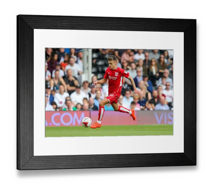 Framed Print : Bristol City Takes Early Lead: Jamie Paterson's Cross Sets Up Tammy Abraham's Goal Against Fulham (Fulham v Bristol City, Sky Bet EFL Championship)
