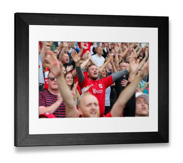 Framed Print : Bristol City's 0-4 Victory Celebration at Craven Cottage Framed Print : Bristol City's 0-4 Victory Celebration at Craven Cottage