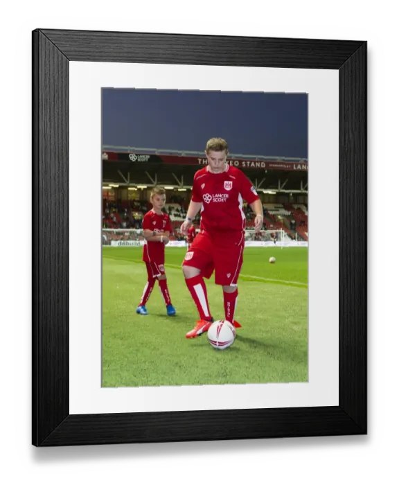 Framed Print : Bristol City vs Leeds United: Sky Bet Championship Clash at Ashton Gate Stadium (September 2016)
