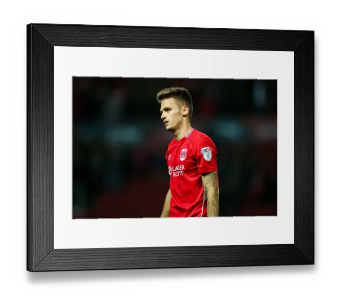 Framed Print : Bristol City's Jamie Paterson Reacts to 1-0 Win Over Leeds United