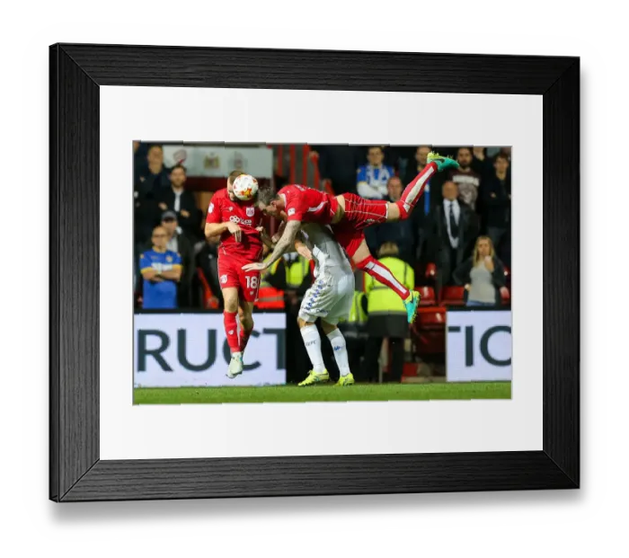 Framed Print : Bristol City vs Leeds United: Wilbraham and Flint Battle for Heading Supremacy