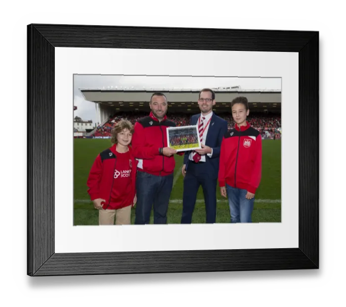 Framed Print : Sky Bet Championship Showdown: A Football Rivalry Ignites at Ashton Gate - Bristol City vs. Nottingham Forest (October 2016)