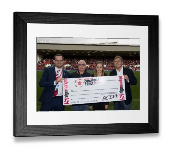 Framed Print : Sky Bet Championship Showdown: Bristol City vs. Nottingham Forest at Ashton Gate Stadium (October 2016) Framed Print : Sky Bet Championship Showdown: Bristol City vs. Nottingham Forest at Ashton Gate Stadium (October 2016)