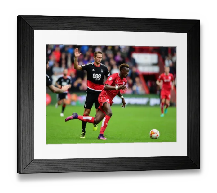 Framed Print : Tammy Abraham Outmaneuvers Chris Cohen: A Pivotal Moment in the Bristol City vs. Nottingham Forest Championship Clash (10-01-2016)