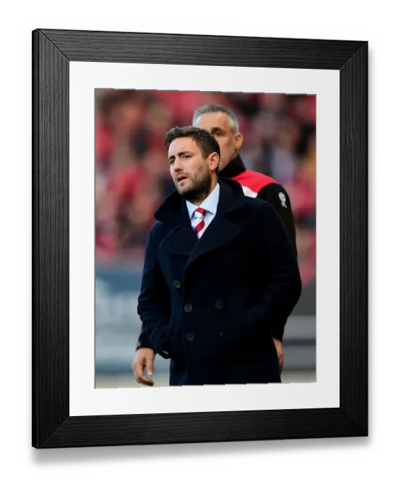 Framed Print : Johnson's Charge: Lee Leads Bristol City Against Nottingham Forest in Sky Bet Championship (10-1-2016) - Ashton Gate Framed Print : Johnson's Charge: Lee Leads Bristol City Against Nottingham Forest in Sky Bet Championship (10-1-2016) - Ashton Gate