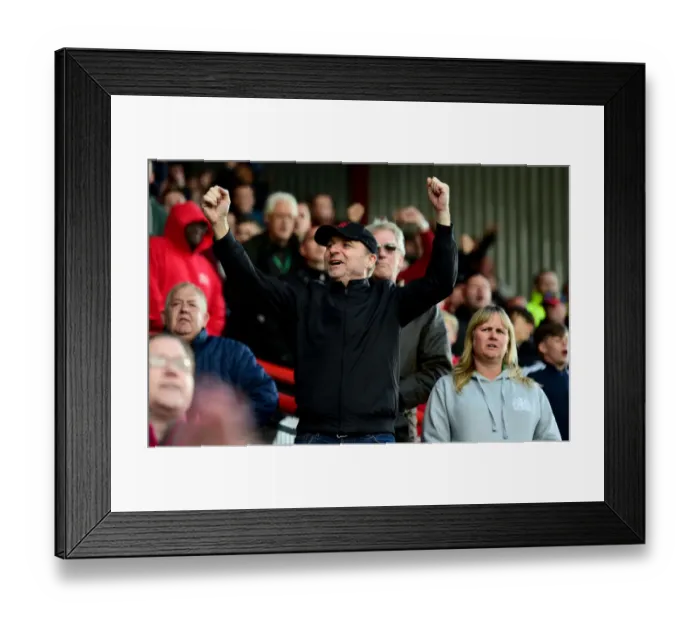 Framed Print : Battle at Ashton Gate: Bristol City vs Nottingham Forest, October 2016 Framed Print : Battle at Ashton Gate: Bristol City vs Nottingham Forest, October 2016