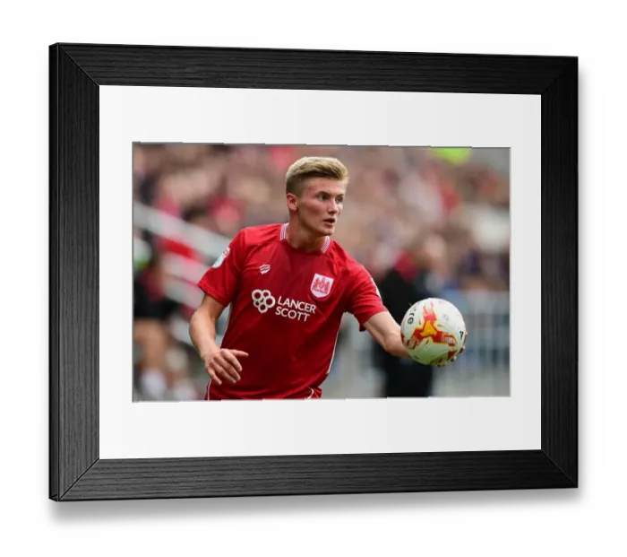 Framed Print : Taylor Moore in Action: Bristol City vs Nottingham Forest, Sky Bet Championship (10-11-2016), Ashton Gate Stadium Framed Print : Taylor Moore in Action: Bristol City vs Nottingham Forest, Sky Bet Championship (10-11-2016), Ashton Gate Stadium