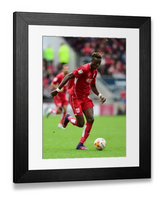 Framed Print : Tammy Abraham in Action: Bristol City vs. Nottingham Forest, Sky Bet Championship (10.01.16)