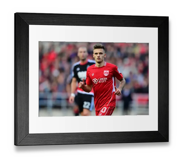 Framed Print : Action-Packed Performance: Jamie Patterson Shines for Bristol City Against Nottingham Forest (Sky Bet Championship, October 1, 2016) Framed Print : Action-Packed Performance: Jamie Patterson Shines for Bristol City Against Nottingham Forest (Sky Bet Championship, October 1, 2016)