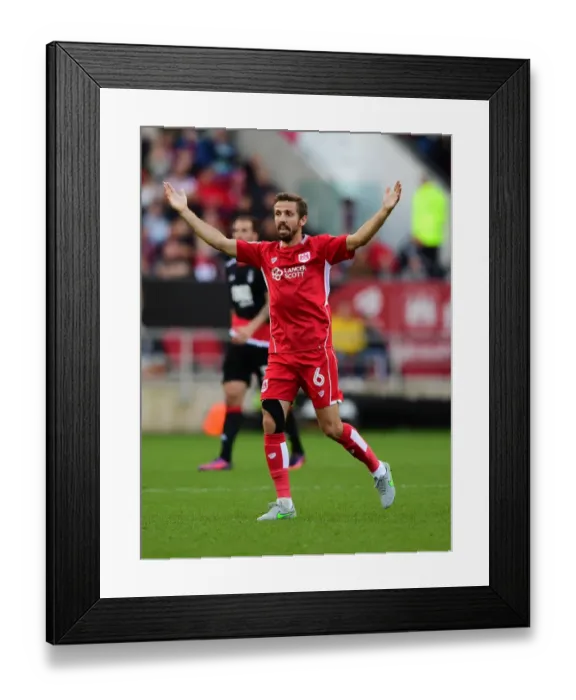 Framed Print : Gary O'Neil in Action: Bristol City vs Nottingham Forest, Sky Bet Championship - Ashton Gate Stadium Framed Print : Gary O'Neil in Action: Bristol City vs Nottingham Forest, Sky Bet Championship - Ashton Gate Stadium