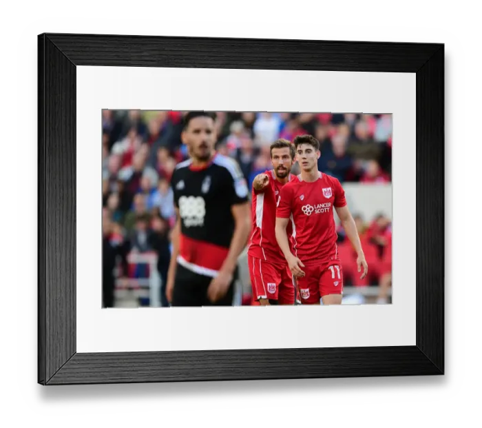 Framed Print : Bristol City's Gary O'Neil Guides Callum O'Dowda During Bristol City vs. Nottingham Forest (Sky Bet Championship, October 1, 2016) Framed Print : Bristol City's Gary O'Neil Guides Callum O'Dowda During Bristol City vs. Nottingham Forest (Sky Bet Championship, October 1, 2016)