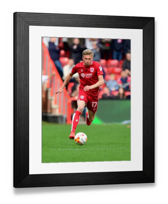 Framed Print : Taylor Moore in Action: Bristol City vs Nottingham Forest (2016) Framed Print : Taylor Moore in Action: Bristol City vs Nottingham Forest (2016)