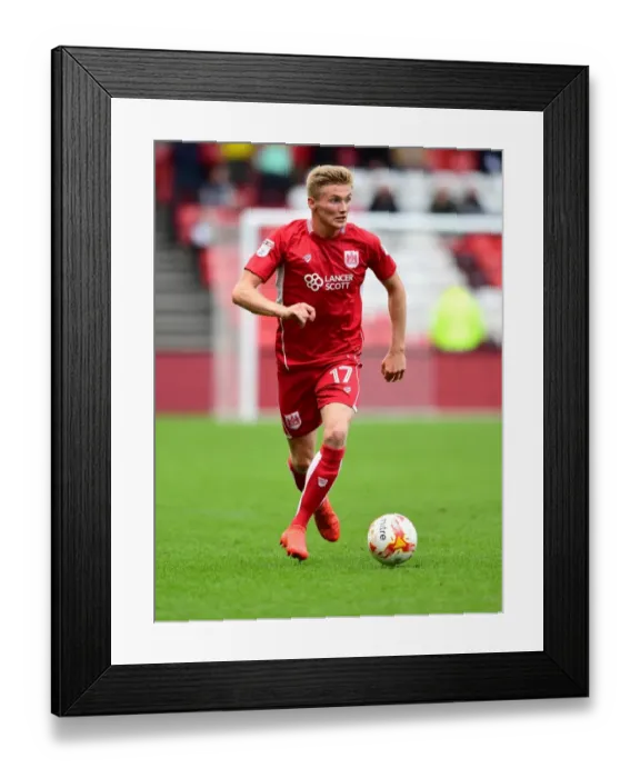 Framed Print : Taylor Moore in Action: Bristol City vs Nottingham Forest at Ashton Gate Stadium (10-11-2016)