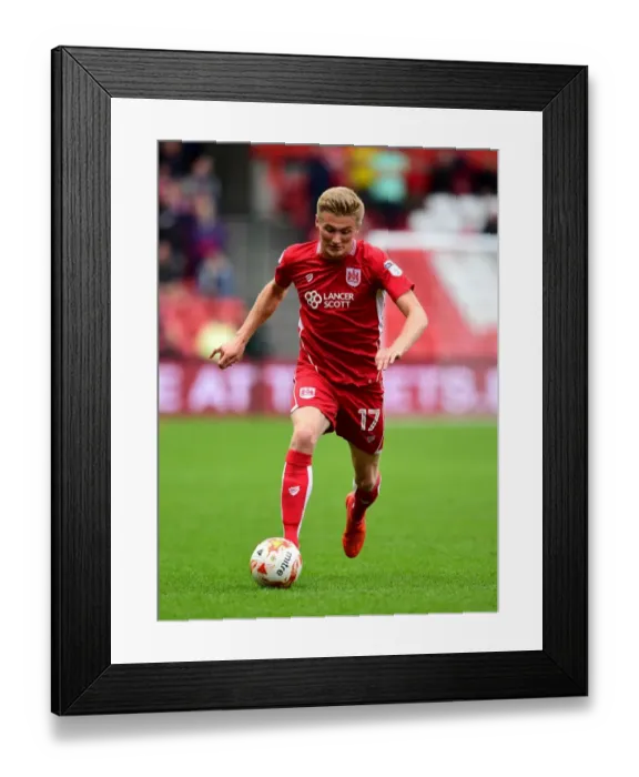 Framed Print : Taylor Moore in Action: Bristol City vs Nottingham Forest, Sky Bet Championship (October 1, 2016) - Ashton Gate Stadium Framed Print : Taylor Moore in Action: Bristol City vs Nottingham Forest, Sky Bet Championship (October 1, 2016) - Ashton Gate Stadium