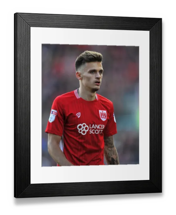 Framed Print : Jamie Paterson in Action: Bristol City vs. Nottingham Forest at Ashton Gate Stadium (October 1, 2016)
