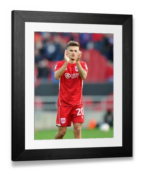 Framed Print : Bristol City's Jamie Paterson Applauding Supporters in Sky Bet Championship Match Against Nottingham Forest