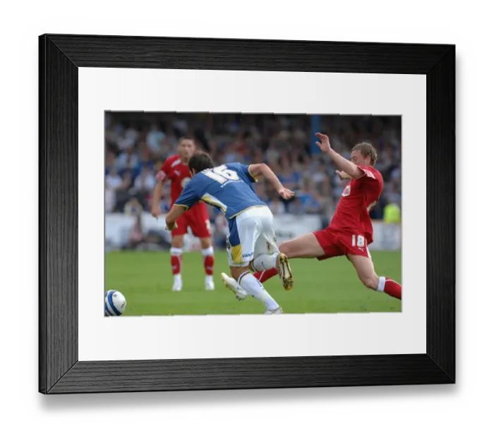 Framed Print : The Powerhouse Clash: Cardiff City vs. Bristol City (Season 08-09) Framed Print : The Powerhouse Clash: Cardiff City vs. Bristol City (Season 08-09)