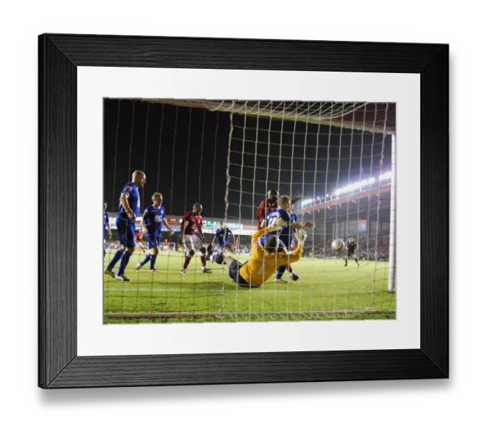 Framed Print : Clash of Rivals: Bristol City vs Birmingham City - Season 08-09 Framed Print : Clash of Rivals: Bristol City vs Birmingham City - Season 08-09