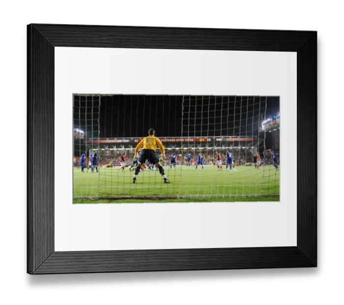 Framed Print : Clash of Rivals: Bristol City vs Birmingham City - Season 08-09 Framed Print : Clash of Rivals: Bristol City vs Birmingham City - Season 08-09