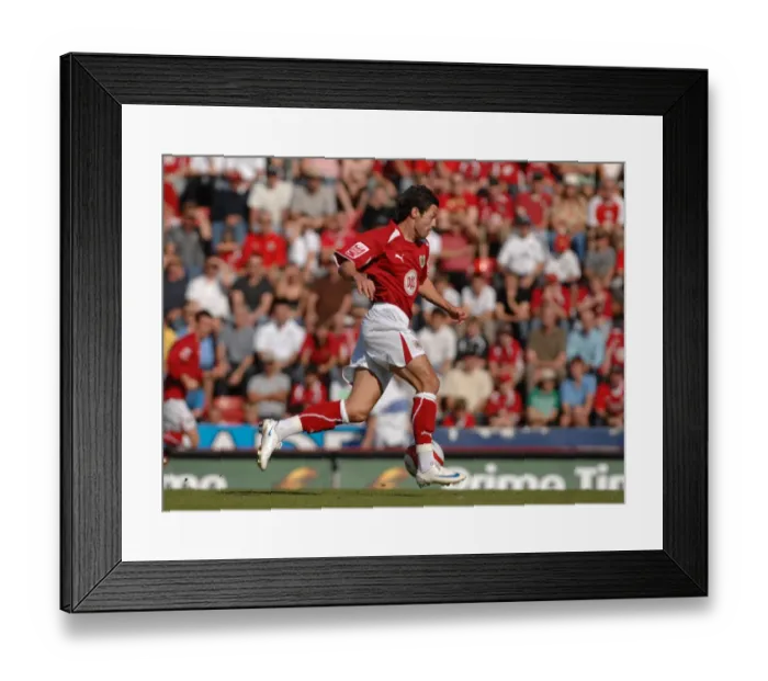 Framed Print : Bristol City vs Doncaster Rovers: A Football Rivalry from the 08-09 Season Framed Print : Bristol City vs Doncaster Rovers: A Football Rivalry from the 08-09 Season
