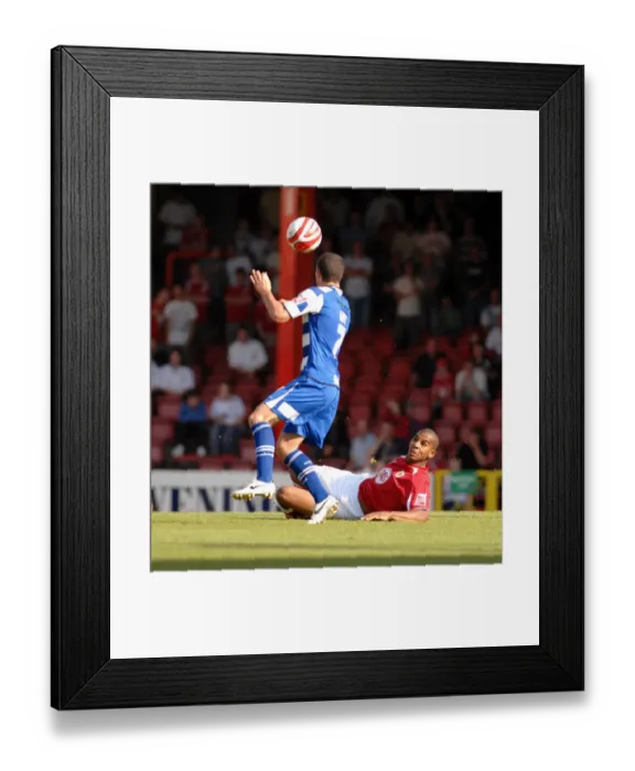 Framed Print : Bristol City vs Doncaster Rovers: A Football Rivalry from the 08-09 Season Framed Print : Bristol City vs Doncaster Rovers: A Football Rivalry from the 08-09 Season