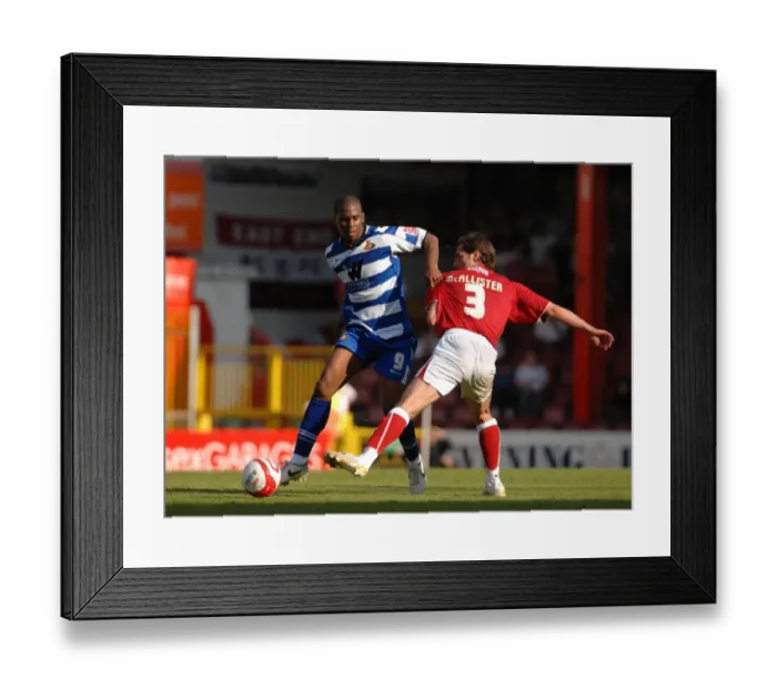 Framed Print : Clash of the Football Giants: Bristol City vs Doncaster Rovers, Season 08-09