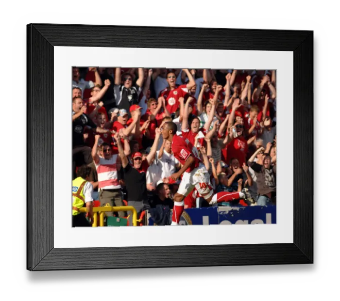 Framed Print : Nicky Maynard Celebration