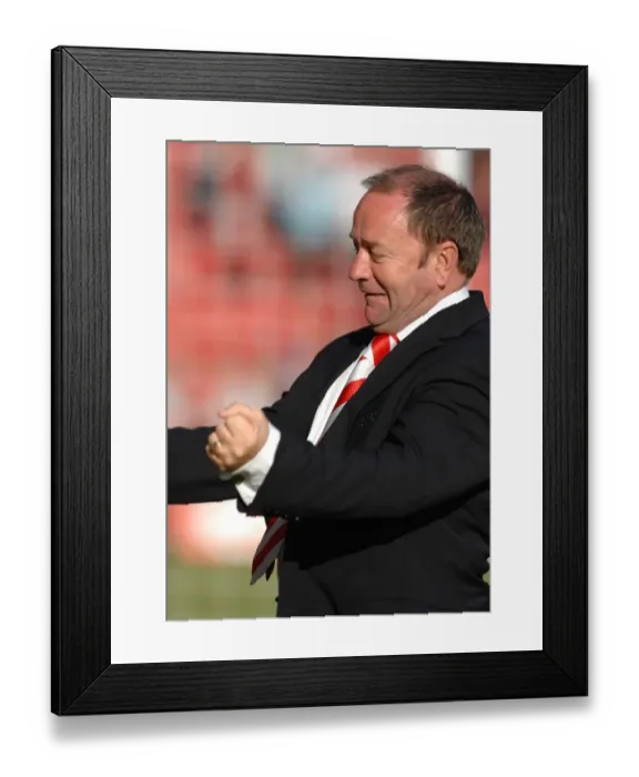 Framed Print : Bristol City vs Doncaster Rovers: A Football Rivalry - Season 08-09 Framed Print : Bristol City vs Doncaster Rovers: A Football Rivalry - Season 08-09