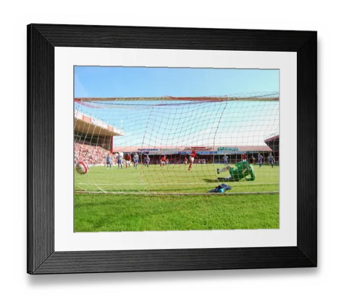 Framed Print : Bristol City vs Doncaster Rovers: A Football Rivalry - Season 08-09