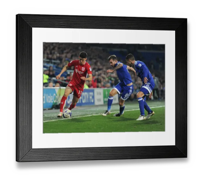 Framed Print : Bristol City's Callum O'Dowda Charges Down the Wing vs Cardiff City, Sky Bet Championship (14 / 10 / 2016) Framed Print : Bristol City's Callum O'Dowda Charges Down the Wing vs Cardiff City, Sky Bet Championship (14 / 10 / 2016)