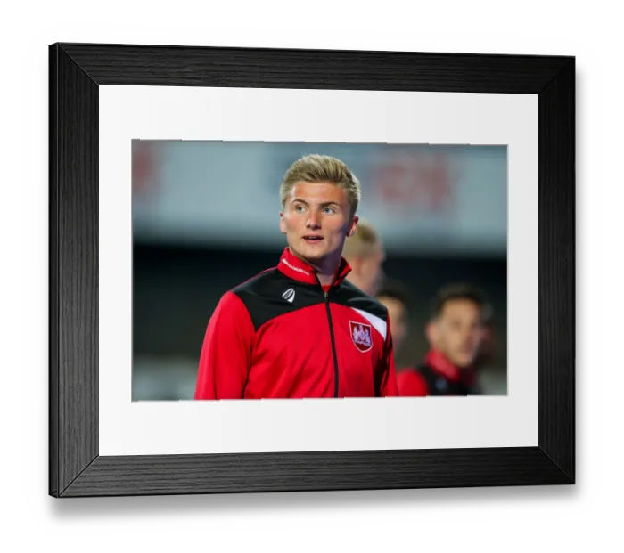 Framed Print : Bristol City's Taylor Moore in Warm-Up at Loftus Road Stadium (QPR v Bristol City, Sky Bet EFL Championship) Framed Print : Bristol City's Taylor Moore in Warm-Up at Loftus Road Stadium (QPR v Bristol City, Sky Bet EFL Championship)