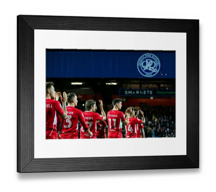 Framed Print : Bristol City Players Walk Out at Loftus Road Stadium before QPR Match, 18th October 2016 Framed Print : Bristol City Players Walk Out at Loftus Road Stadium before QPR Match, 18th October 2016