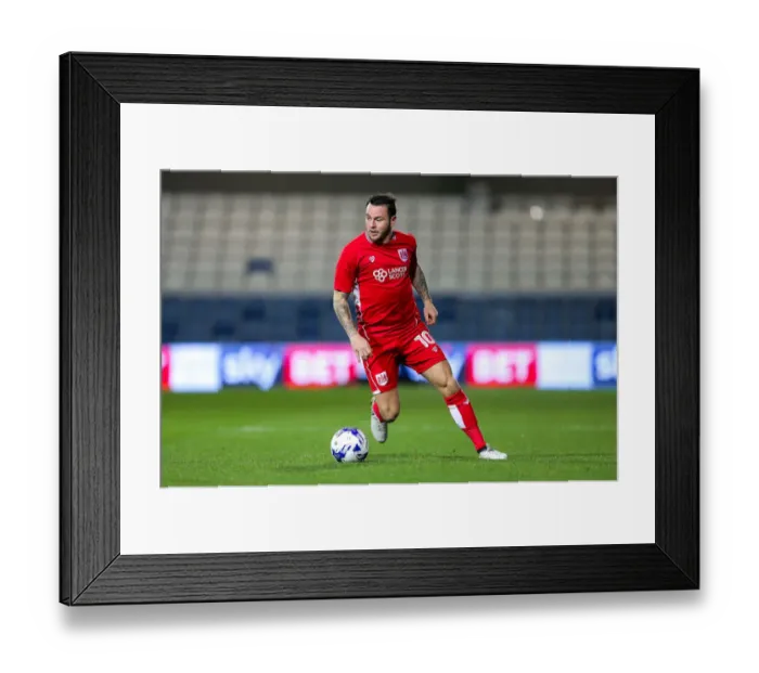 Framed Print : Lee Tomlin in Action: Bristol City vs. QPR, EFL Championship 2016 - The Thrilling Moment Framed Print : Lee Tomlin in Action: Bristol City vs. QPR, EFL Championship 2016 - The Thrilling Moment