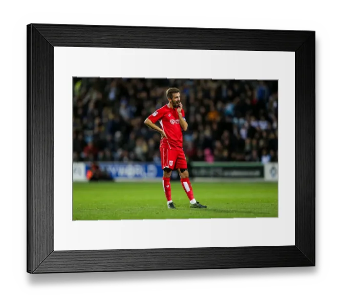 Framed Print : Bristol City's Gary O'Neil Displays Frustration at Loftus Road Framed Print : Bristol City's Gary O'Neil Displays Frustration at Loftus Road