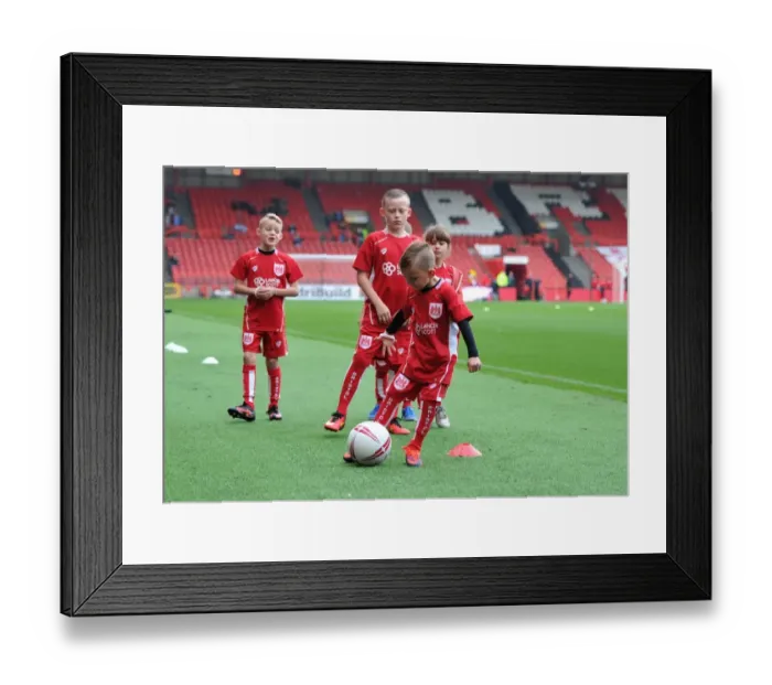 Framed Print : Sky Bet Championship Showdown: Bristol City vs Blackburn Rovers at Ashton Gate Stadium (10-22-2016) Framed Print : Sky Bet Championship Showdown: Bristol City vs Blackburn Rovers at Ashton Gate Stadium (10-22-2016)