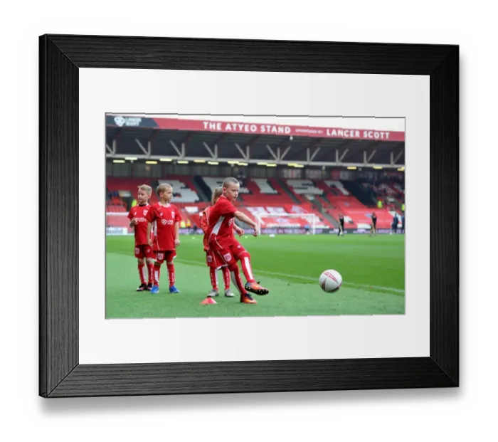 Framed Print : Bristol City vs Blackburn Rovers: A Thrilling Sky Bet Championship Clash at Ashton Gate Stadium (October 2016) Framed Print : Bristol City vs Blackburn Rovers: A Thrilling Sky Bet Championship Clash at Ashton Gate Stadium (October 2016)