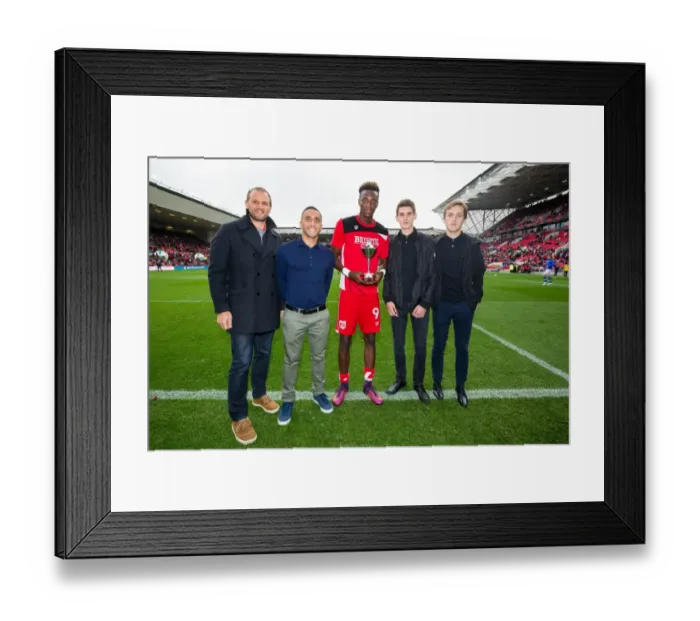 Framed Print : Bristol City's Tammy Abraham Receives PFA Fans Player of the Month Award Before Kick-off Against Blackburn Rovers