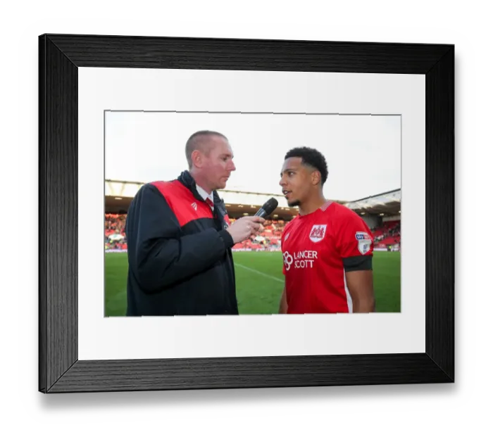 Framed Print : Bristol City's Korey Smith Celebrates Man of the Match Performance After 1-0 Win Over Blackburn Rovers Framed Print : Bristol City's Korey Smith Celebrates Man of the Match Performance After 1-0 Win Over Blackburn Rovers
