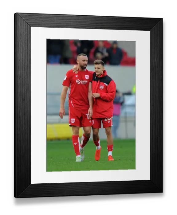 Framed Print : Bristol City Celebrates Championship Victory over Blackburn Rovers: Aaron Wilbraham and Jamie Paterson Rejoice
