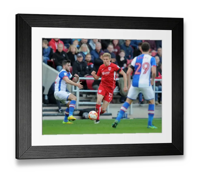Framed Print : Taylor Moore's Intense Performance: Bristol City vs. Blackburn Rovers (Sky Bet Championship, October 2016)