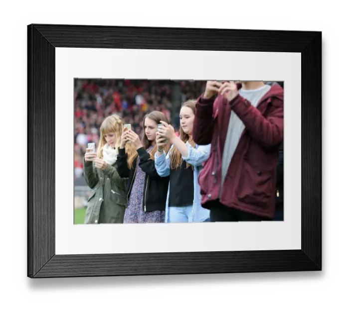 Framed Print : Bristol City Fans Pay Tribute to Gerry Gow in Atyeo Stand during Bristol City v Blackburn Rovers Game