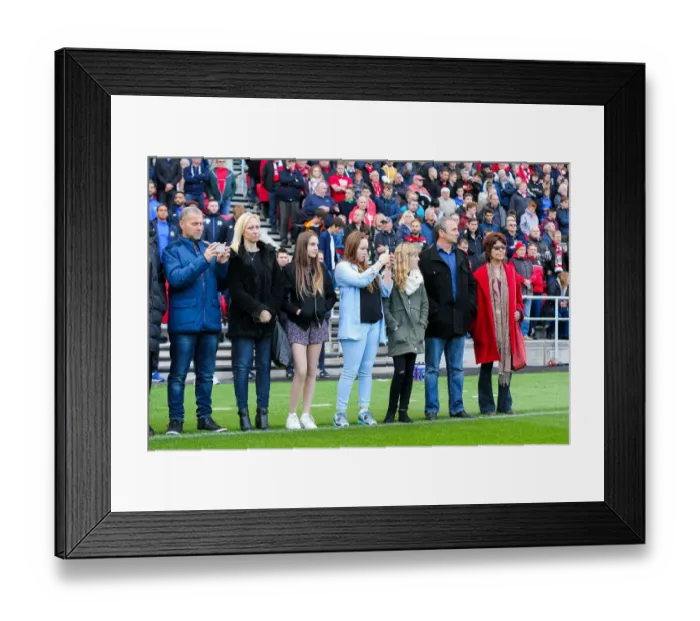 Framed Print : Bristol City Pays Tribute: A Minutes Silence for Gerry Gow - Sky Bet EFL Championship (Bristol City v Blackburn Rovers)