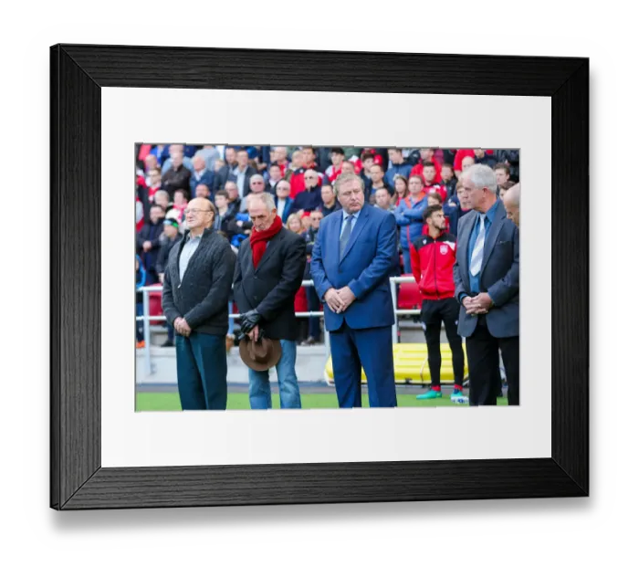 Framed Print : Bristol City Pays Tribute: Former Players and Gerry Gow's Family Honor His Memory During Minutes Silence at Ashton Gate Stadium