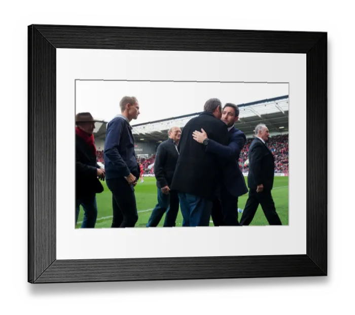 Framed Print : Bristol City Honors Gerry Gow: Lee Johnson Pays Tribute to Late Legend during Minutes Silence against Blackburn Rovers Framed Print : Bristol City Honors Gerry Gow: Lee Johnson Pays Tribute to Late Legend during Minutes Silence against Blackburn Rovers