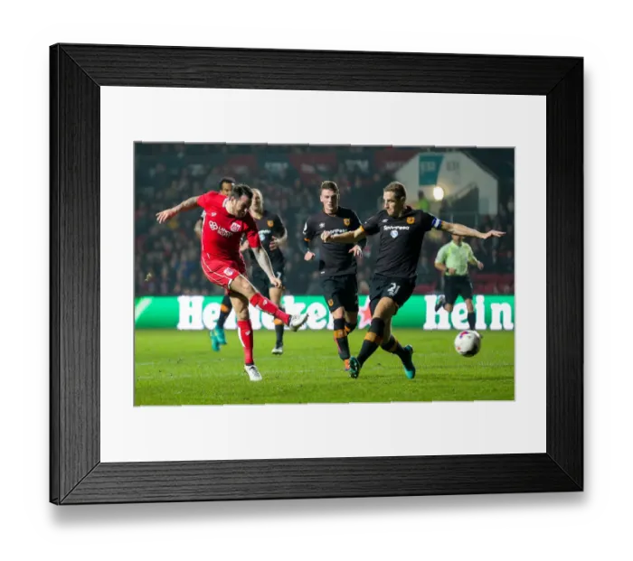 Framed Print : Lee Tomlin Scores Late Winner: Bristol City 1-2 Hull City (EFL Cup, 2016) Framed Print : Lee Tomlin Scores Late Winner: Bristol City 1-2 Hull City (EFL Cup, 2016)