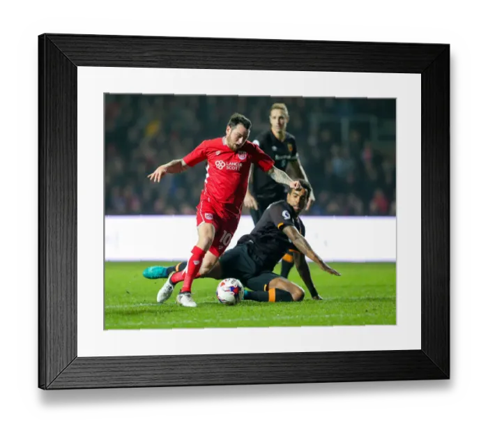 Framed Print : Bristol City vs Hull City: Lee Tomlin vs Tom Huddlestone - Intense Battle at Ashton Gate Framed Print : Bristol City vs Hull City: Lee Tomlin vs Tom Huddlestone - Intense Battle at Ashton Gate