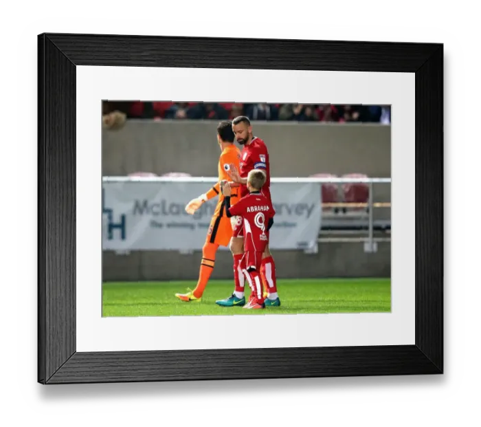Framed Print : Bristol City's Aaron Wilbraham and Mascot Lead Out Team: United for EFL Cup Match Against Hull City