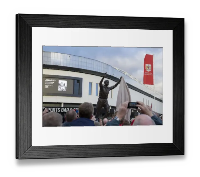 Framed Print : Bristol City Football Club: Unveiling of John Atyeo Statue vs Brighton and Hove Albion, 2016 Framed Print : Bristol City Football Club: Unveiling of John Atyeo Statue vs Brighton and Hove Albion, 2016