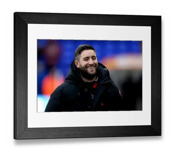 Framed Print : Lee Johnson Grins as Bristol City Take on Birmingham City, 2016 Framed Print : Lee Johnson Grins as Bristol City Take on Birmingham City, 2016