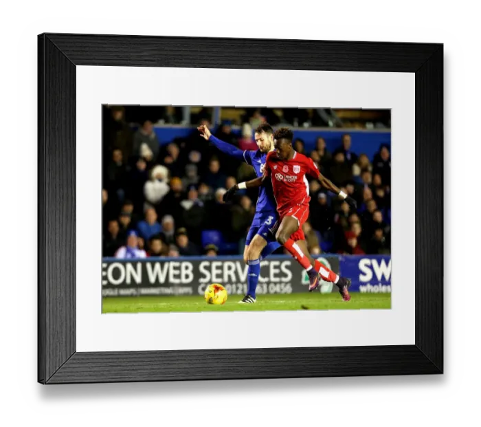 Framed Print : Tammy Abraham Outmaneuvers Jonathan Grounds: Birmingham City vs. Bristol City, 2016 Framed Print : Tammy Abraham Outmaneuvers Jonathan Grounds: Birmingham City vs. Bristol City, 2016